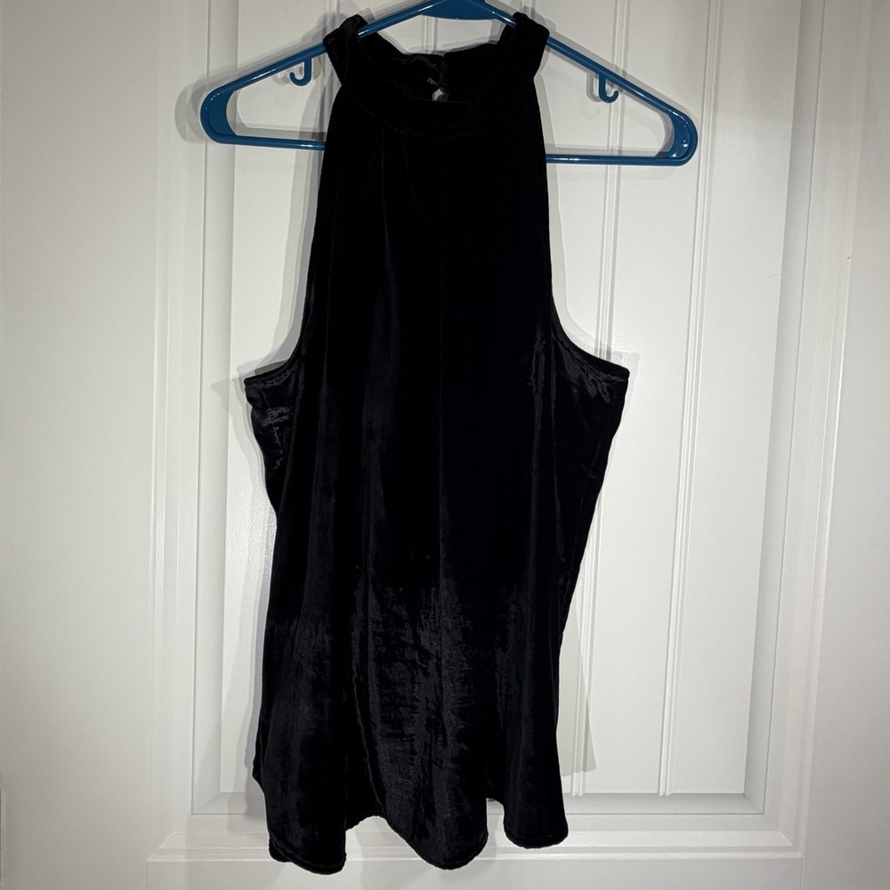 LOFT Black Velvet Halter Top Medium Sleeveless Keyhole Back Elegant Blouse